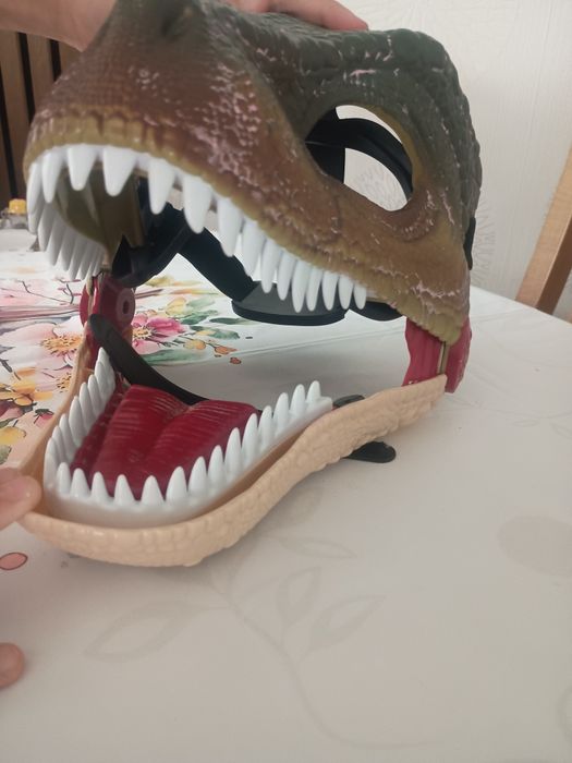 Maska dinozauraa