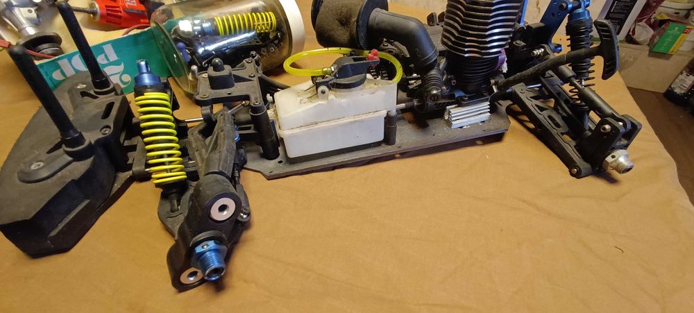 Carro telecomandado térmico