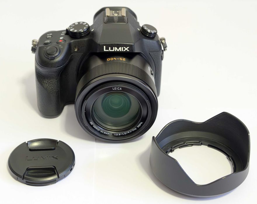 Panasonic Lumix FZ1000 + oferta 2 mini-tripés + bolsa transporte