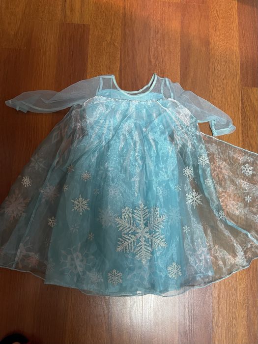 Святкове плаття на дівчинку