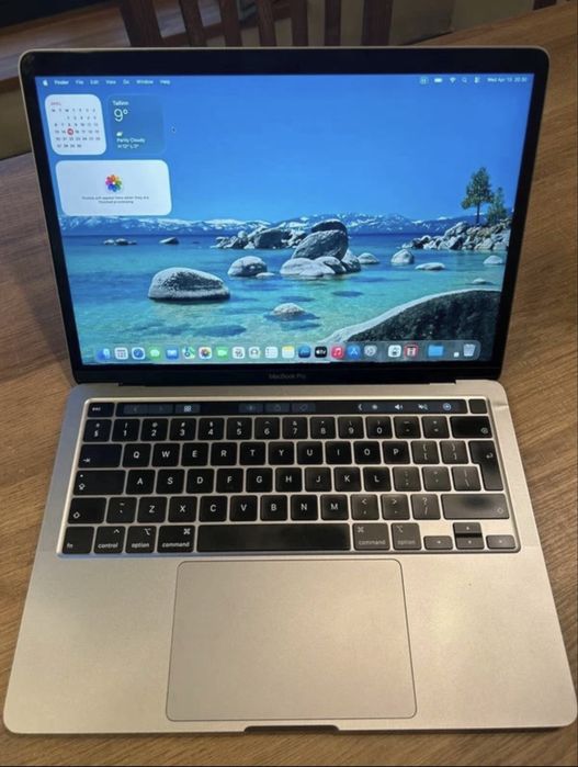 Mcbook Pro 2020 | i7 | 16gb RAM | 512gb Okazja Do Negocjacji