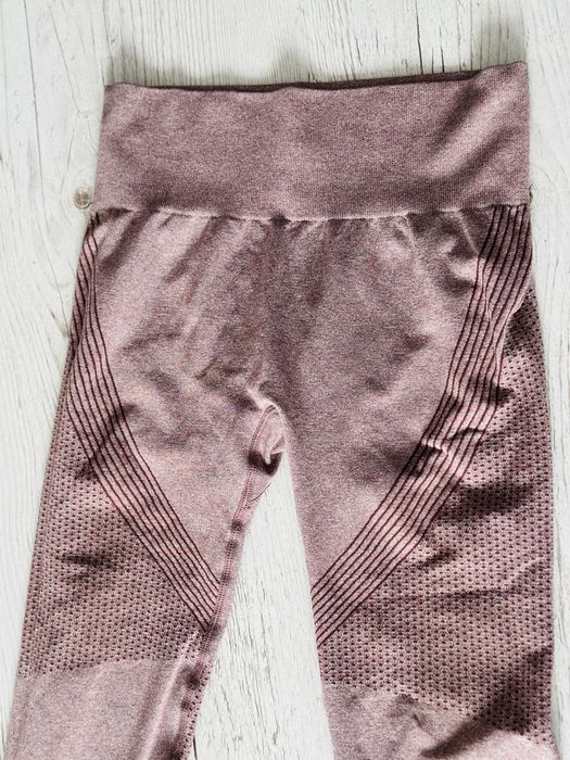 Leginsy w stylu push up