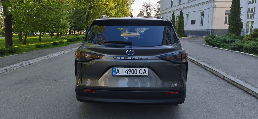 Toyota Sienna 2023