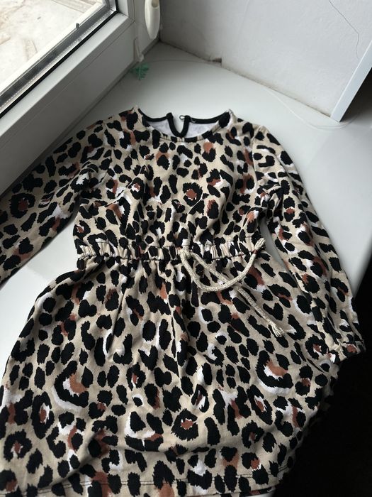 Сукня для дівчинки