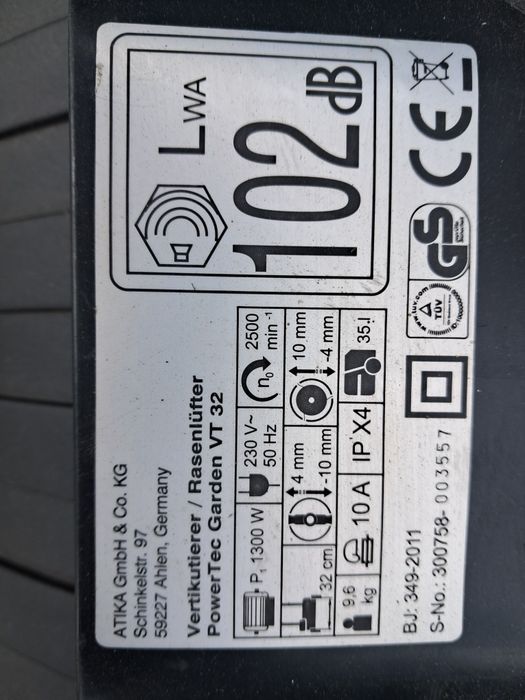 Elektryczny zbieracz do trawy, liści