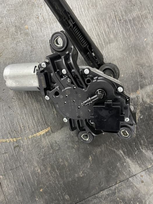 омивача заднього скла(моторчик)(вольцваген гольф 5,6)volkswagen