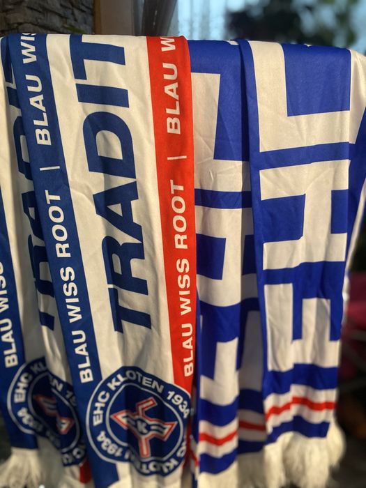 Хокейні колекційні шарфи