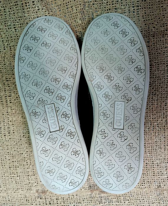 Кроссовки GUESS США кожаные кеды 40-41 размер унисекс