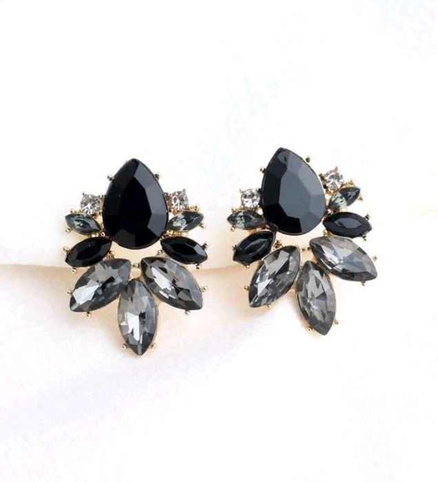 Brincos novos e nunca usados -entrega em mão