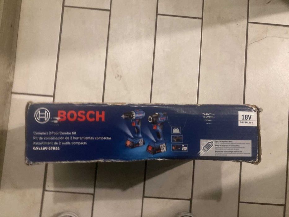 BOSCH GXL18V-27B22 Zestaw wkrętarek udarowych/wiertarek. Nowe!!