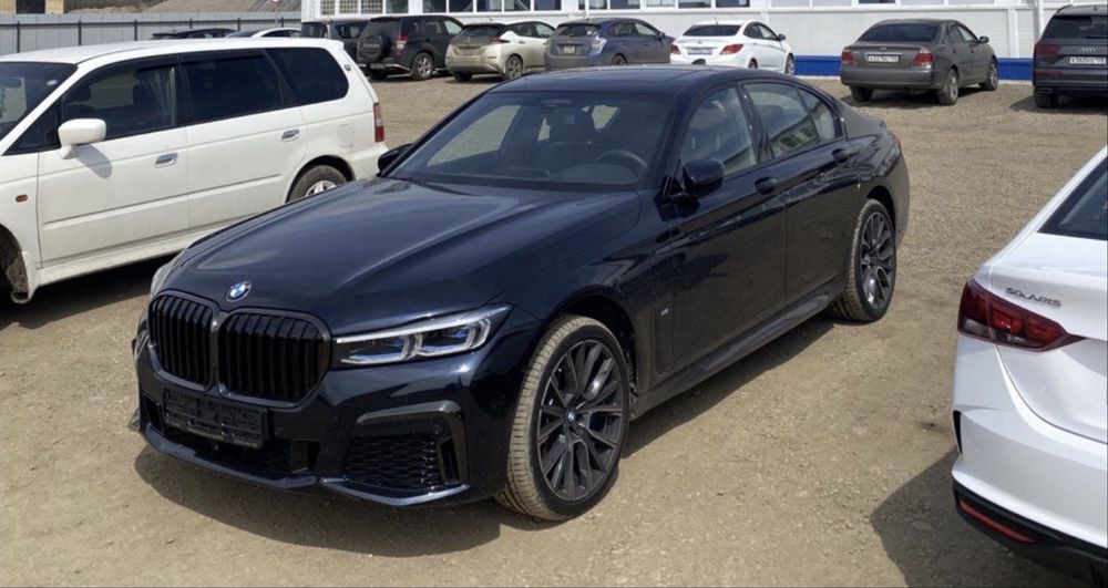 Бампер BMW 750i G11 G12 4.4 шрот Разборка розборка