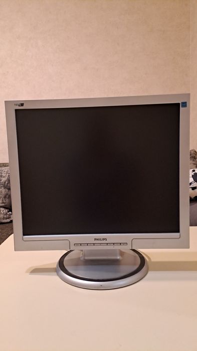 Монітор Philips 19” VGA + DVI | 75 Гц | Гарний стан.