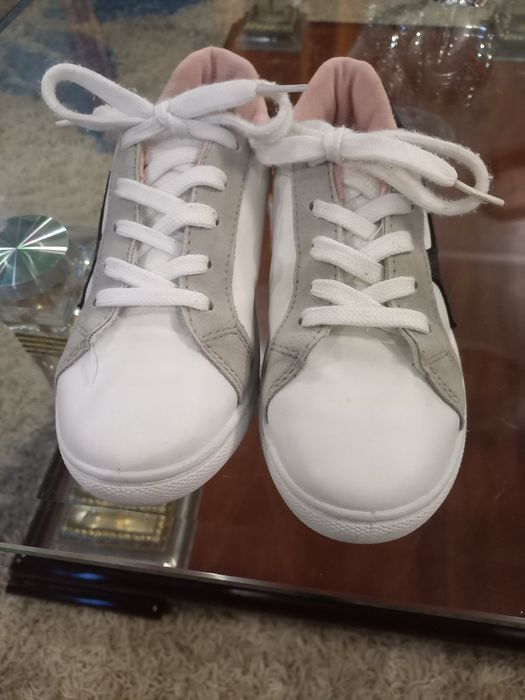 Продам кроссовки  детские