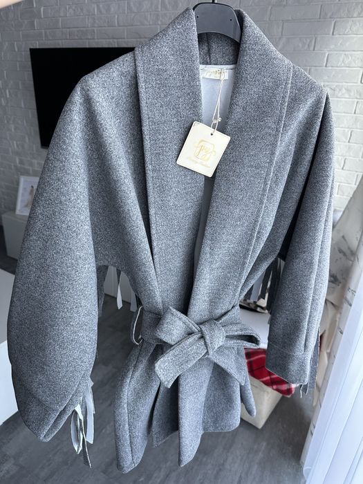 Nowy płaszcz szary wiązany krótki nowy z paskiem rozm uni