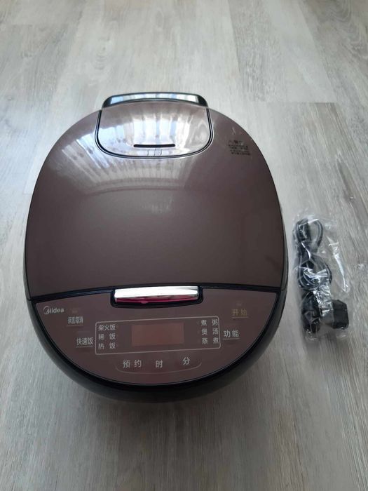 Мультиварка 3л нова