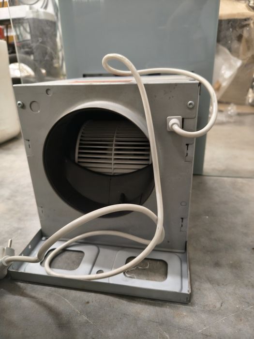 Wyciąg kuchenny okap Siemens INOX i szkło