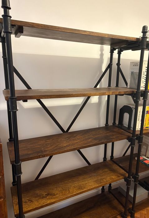 Estante ferro / madeira