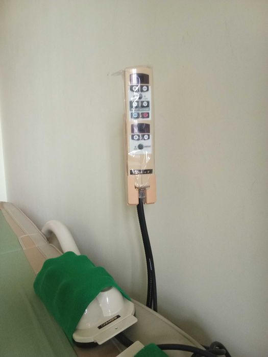 Пристрій, лікувальне ліжко Серагем Майстер CGM-M3500