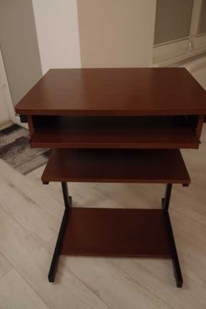 stolik pod laptopa