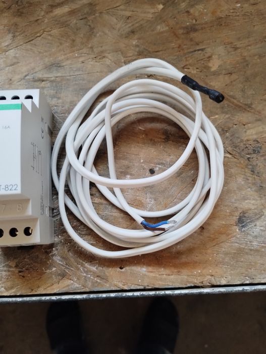 Regulator temperatury +30 DO+60C I 16A F&F RT-822