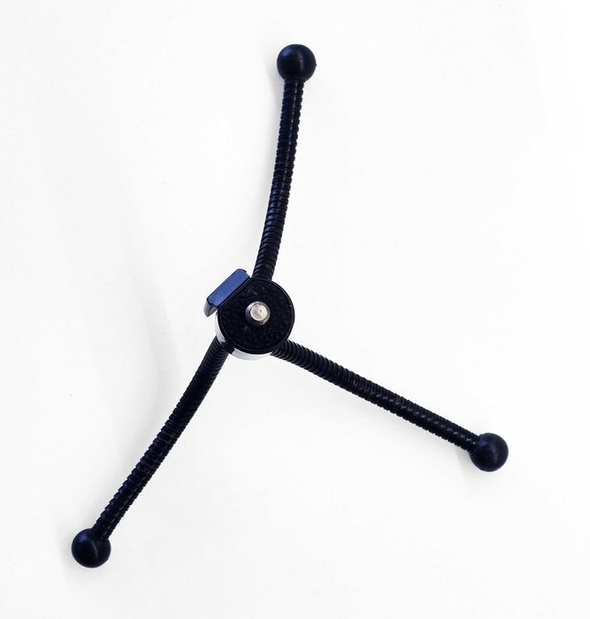 Mini Tripod for Smartphone/Camera + Adapter + Bluetooth Remote Shutter (NEW)64729510740097123