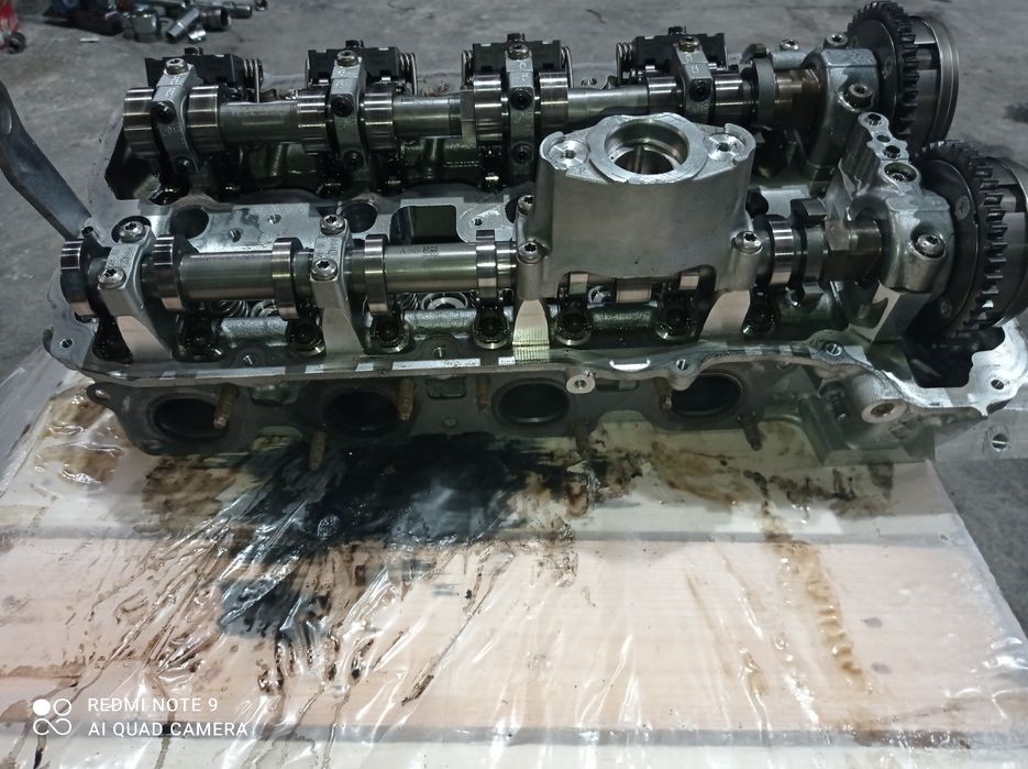 Głowica silnika lewa 4.4 V8. N63B44B BMW