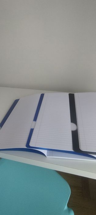3 cadernos pautados  Oxford