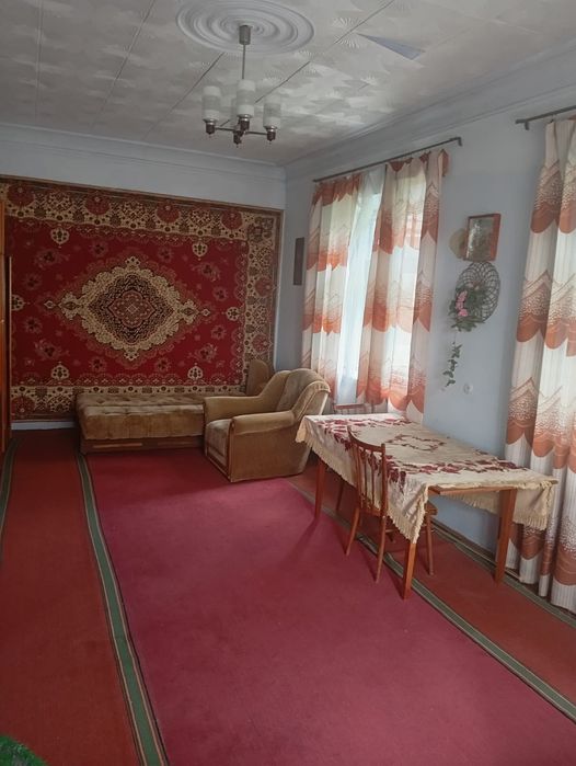 Продам будинок  за містом