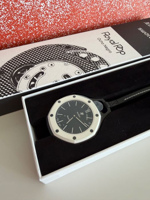 AP x Swatch Royal Pop OCHO NEGRO