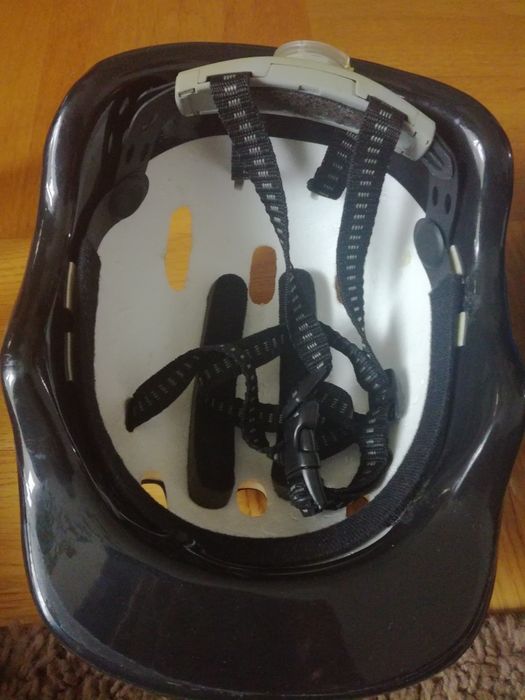 Kaski dziecięce bez marki