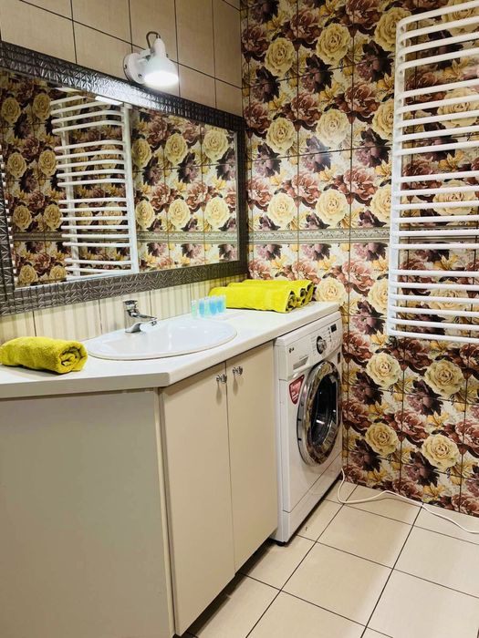 Подобово!Квартира в центрі міста.