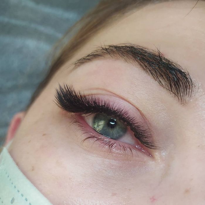 Наращивание ресниц. Ламинирование ресниц и бровей