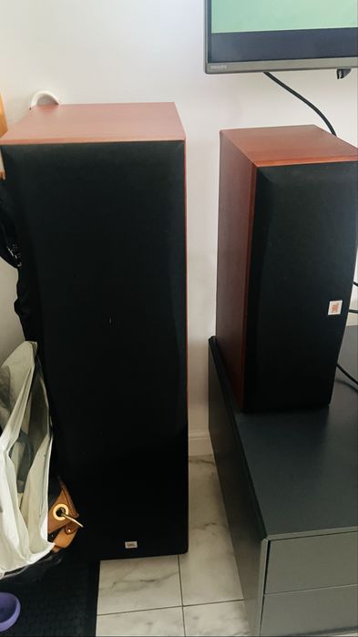 Zestaw 5 glośników JBL - kino domowe