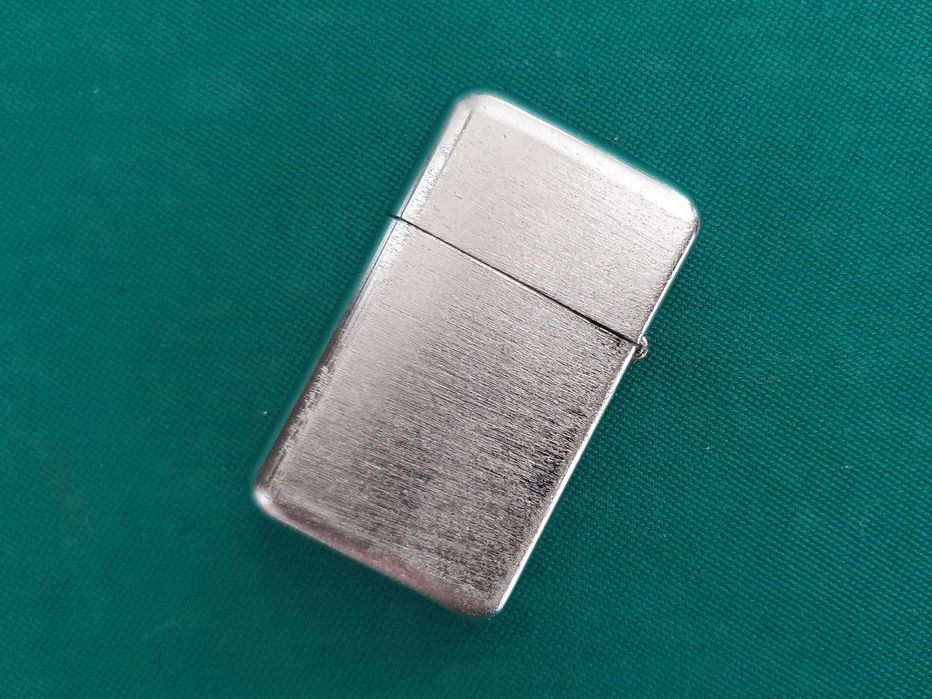 Isqueiro Ronson Typhoon, gasolina, Anos 50, Korea