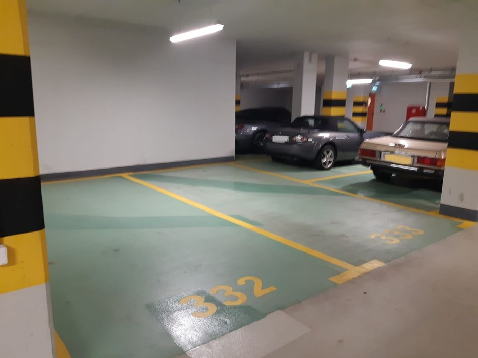 Wynajmę miejsce postojowe w garażu - Ursynów