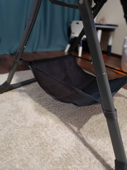 Стільчик для годування