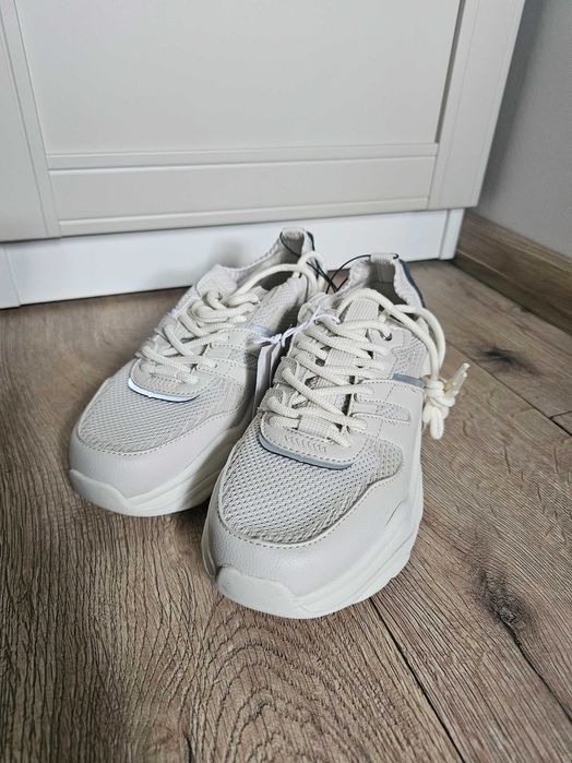 Buty nowe reserved adidasy białe 37