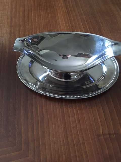 Serviço de mesa de grande qualidade, inox 18/10 de Guy Degrenne