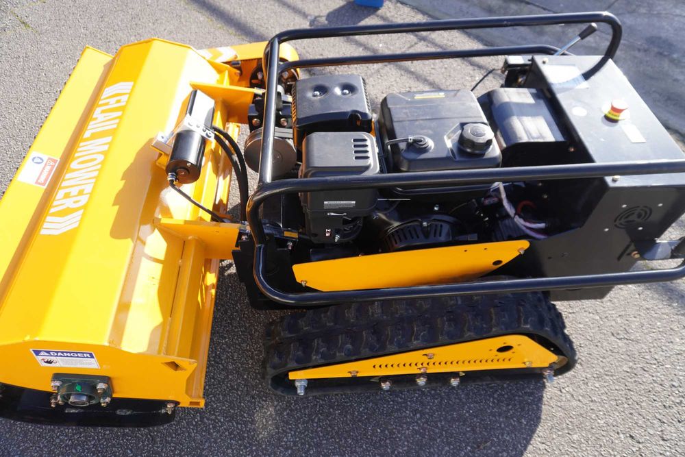 Destroçadora de martelos Telecomandado 18 CV 459 CC