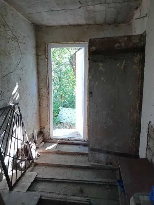 Продається земельна ділянка з будиночком по вул.Івасюка!