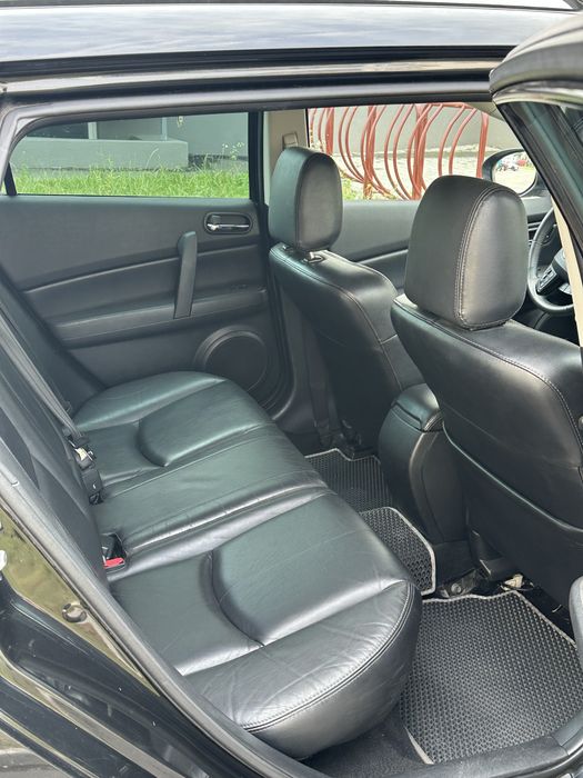 Mazda 6  2-покоління( рестайлінг)2011 рік 2.2 дизель