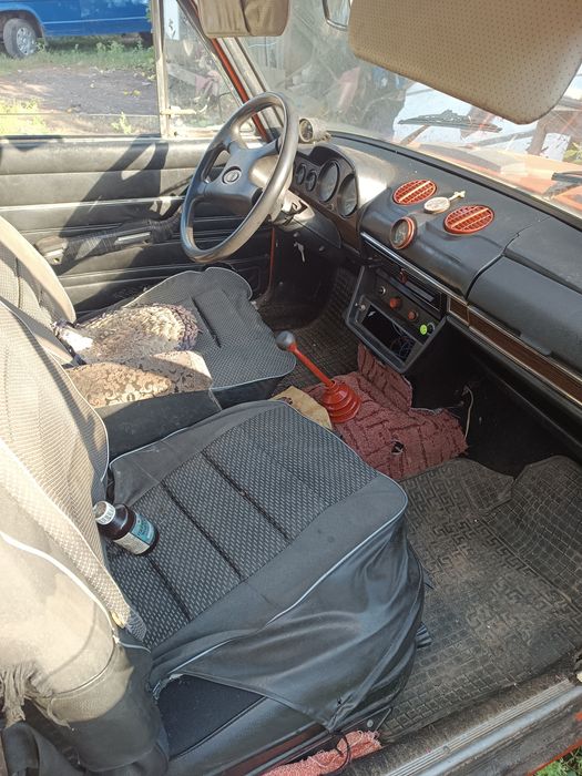 Продам ВАЗ  2103