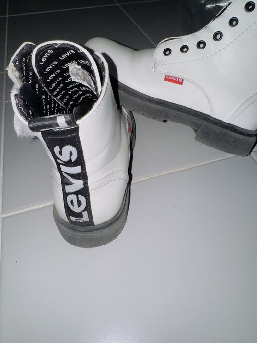 Botas levis crianca