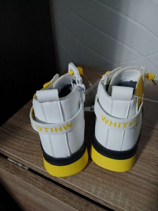 Продам зимові дитячі