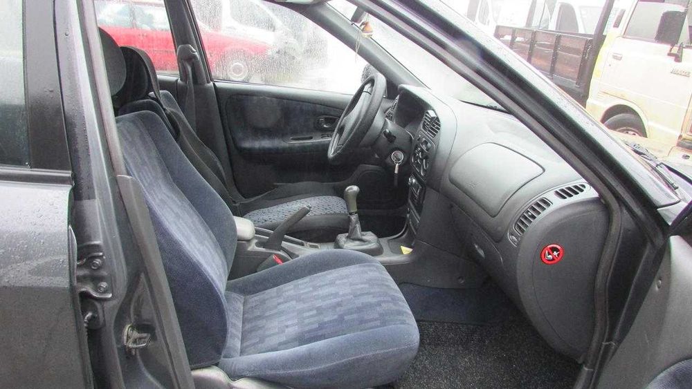 Mitsubishi Lancer 1.3 de 1997 - Peças Usadas