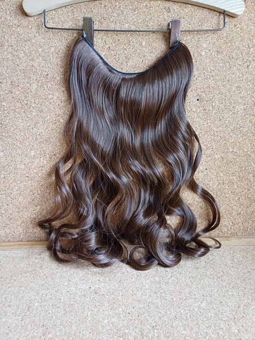Extensão de cabelo comprido, com elástico. Novo.