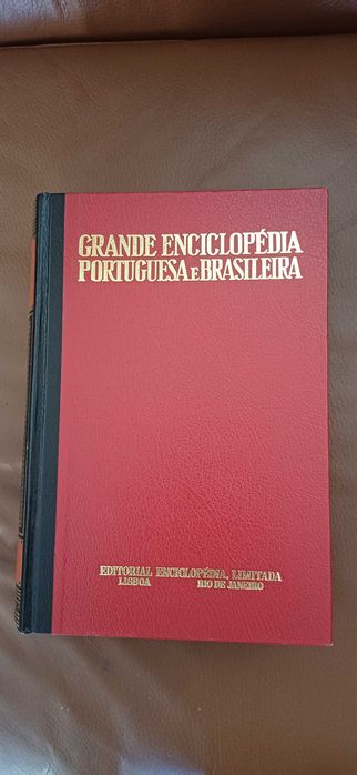 Livros do Ano da Grande Enciclopédia Portuguesa e Brasileira