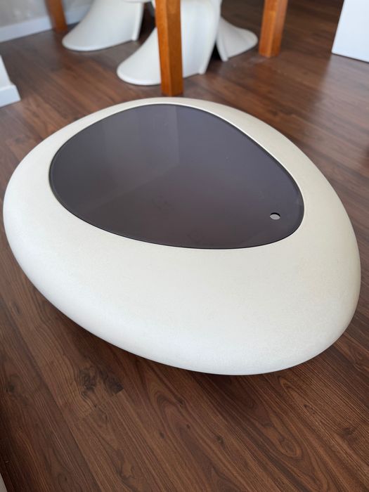 Piękny wloski stolik Tonin Kos