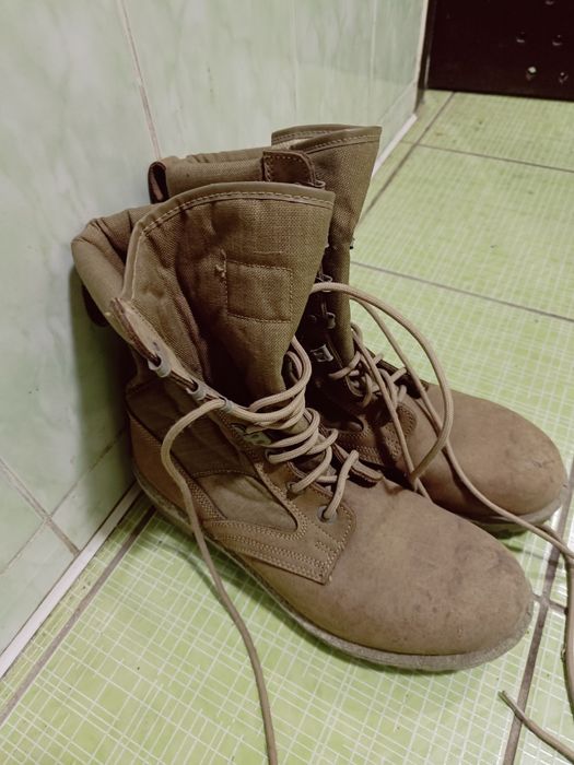 Продам берці чоловічі шкіряні