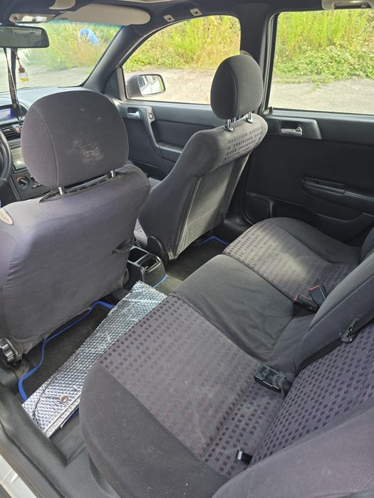 Opel Astra Caravan — fotografia 12